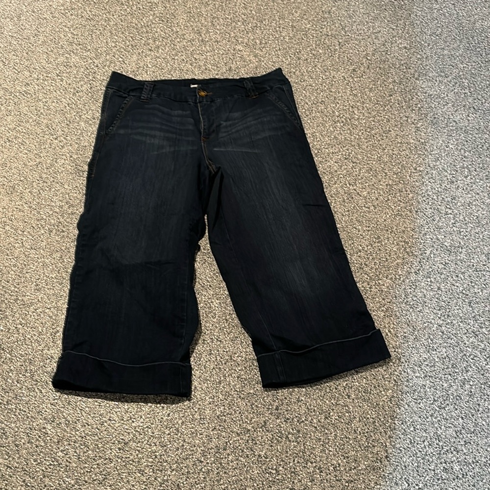 Maurice’s Women’s cropped jeans